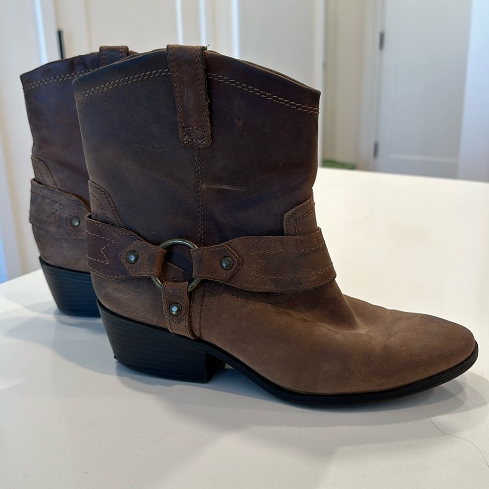 Mossimo brown cowboy bootie